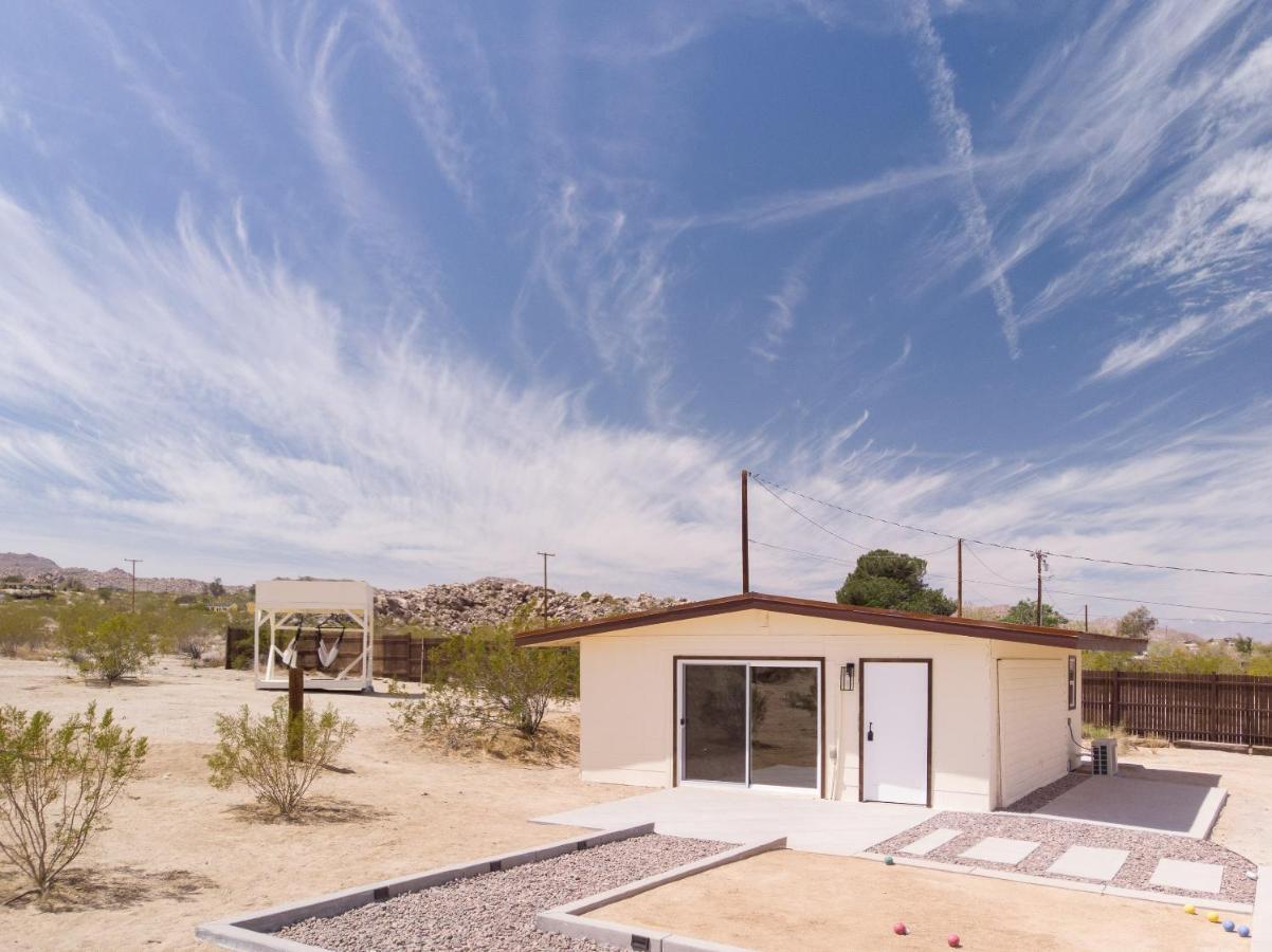 @ Marbella Lane - The Moon Designer Home Right Behind The Jtnp Joshua Tree Exterior photo