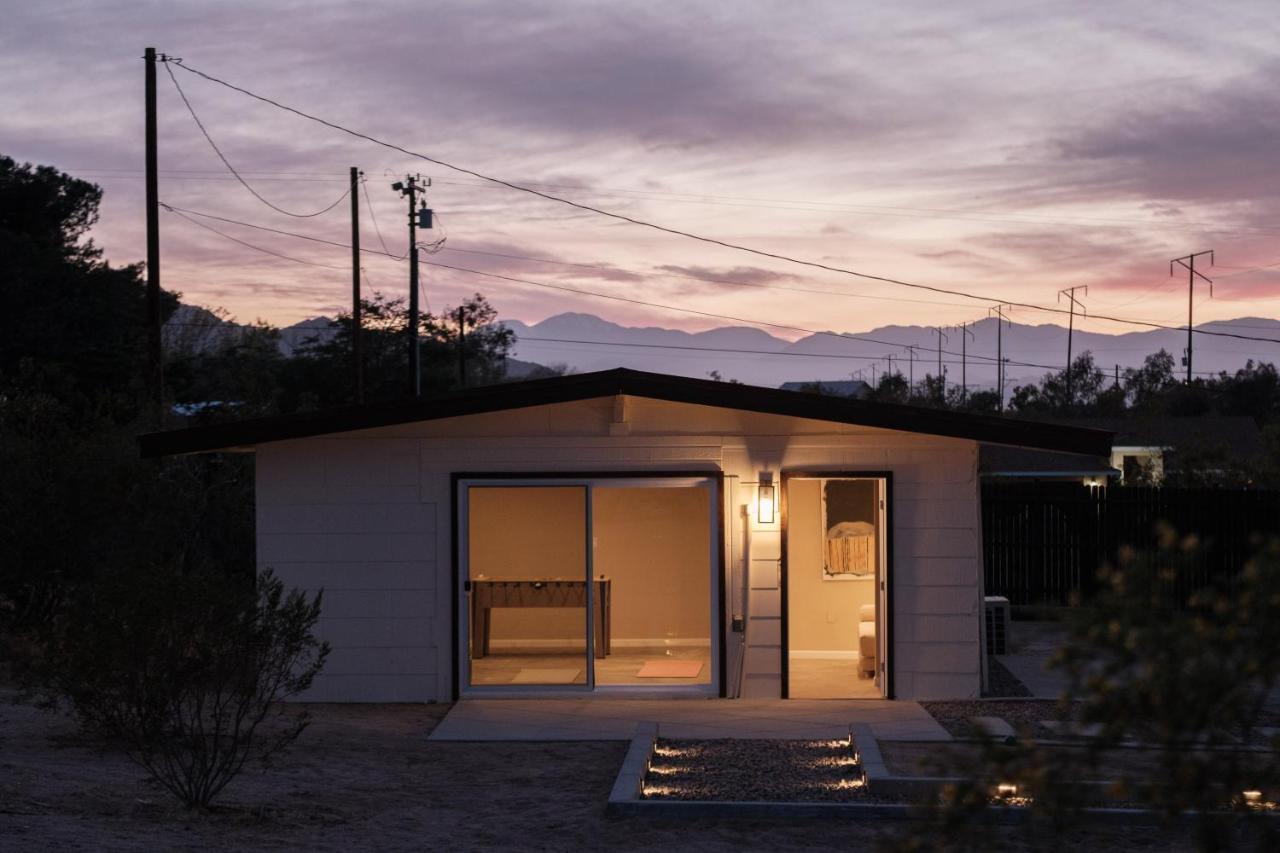 @ Marbella Lane - The Moon Designer Home Right Behind The Jtnp Joshua Tree Exterior photo