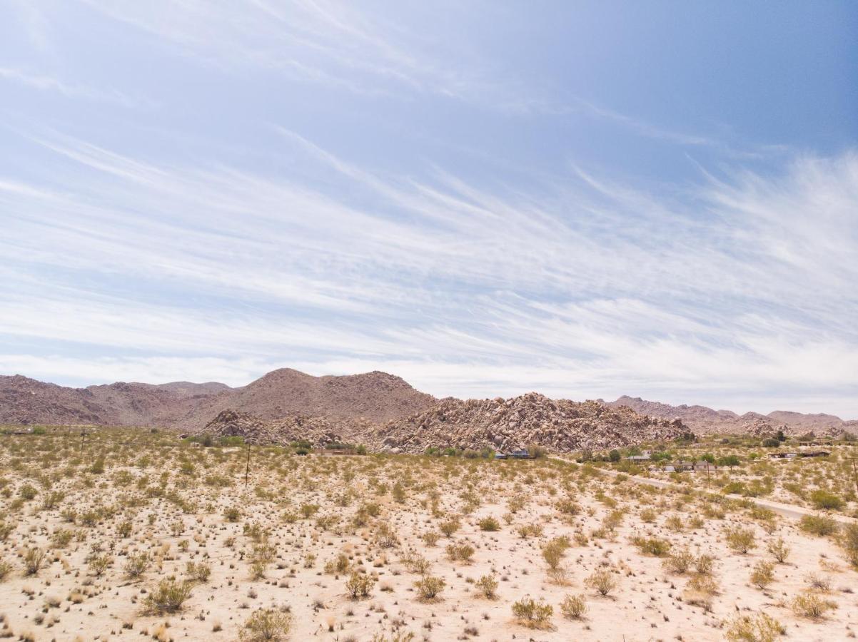 @ Marbella Lane - The Moon Designer Home Right Behind The Jtnp Joshua Tree Exterior photo