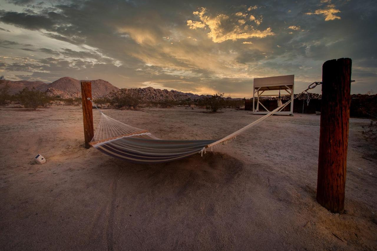 @ Marbella Lane - The Moon Designer Home Right Behind The Jtnp Joshua Tree Exterior photo