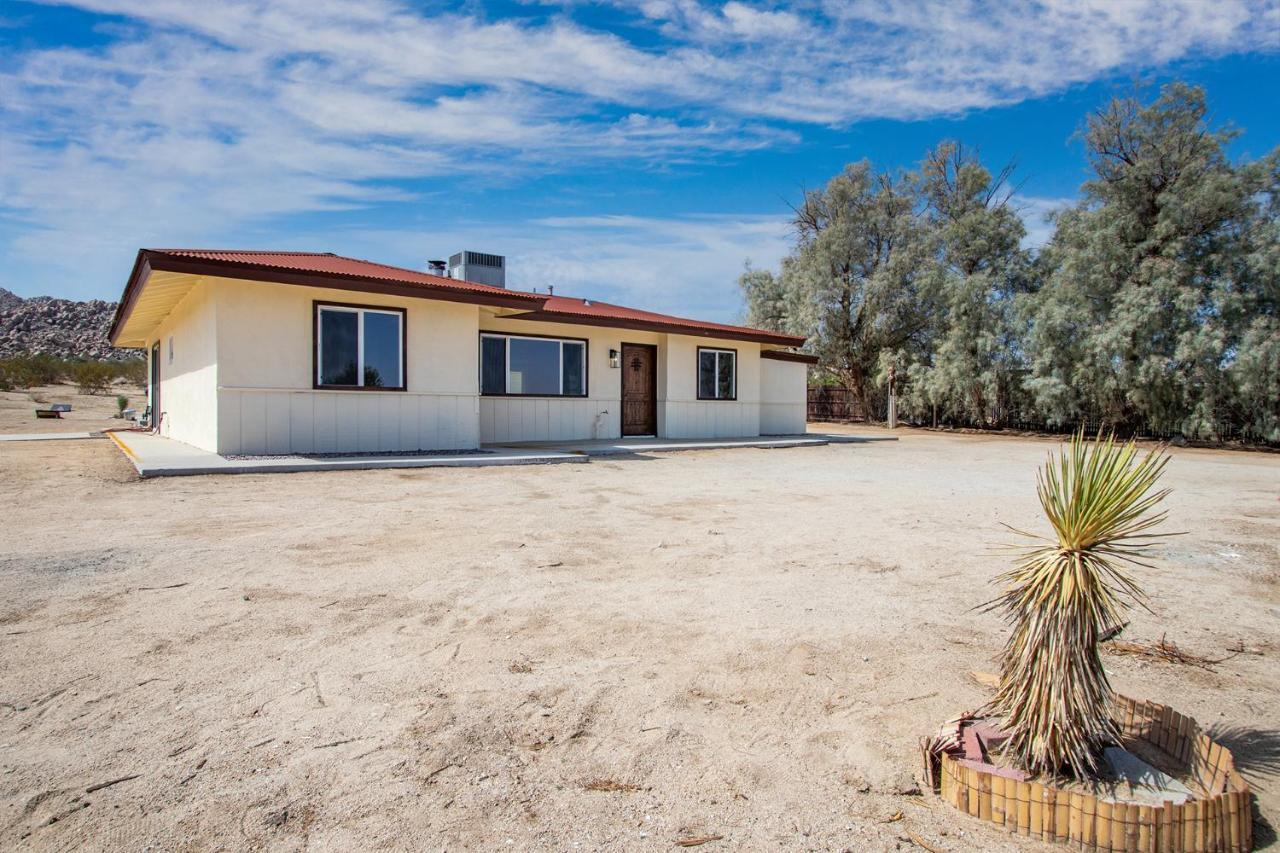 @ Marbella Lane - The Moon Designer Home Right Behind The Jtnp Joshua Tree Exterior photo