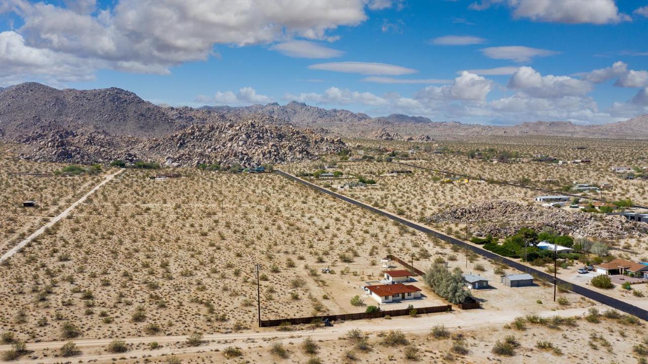 @ Marbella Lane - The Moon Designer Home Right Behind The Jtnp Joshua Tree Exterior photo