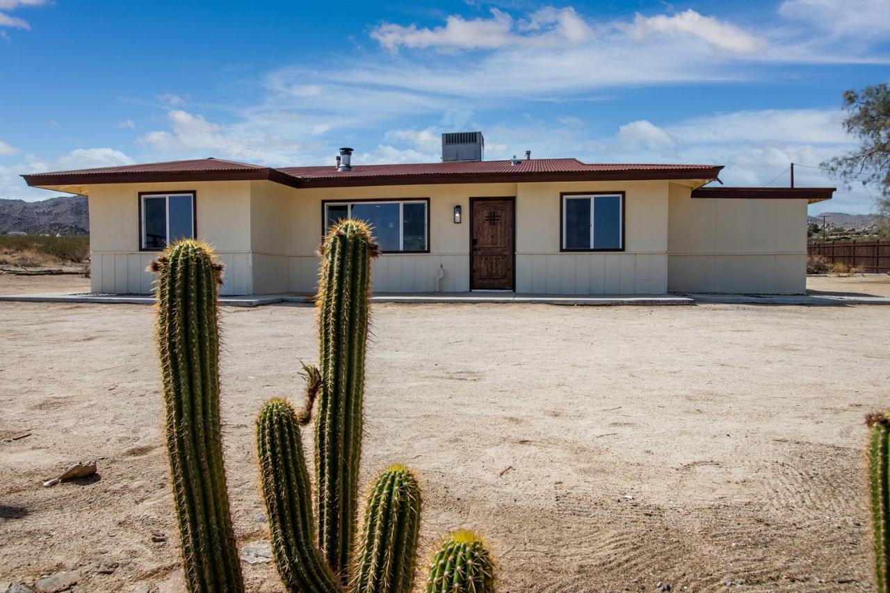 @ Marbella Lane - The Moon Designer Home Right Behind The Jtnp Joshua Tree Exterior photo