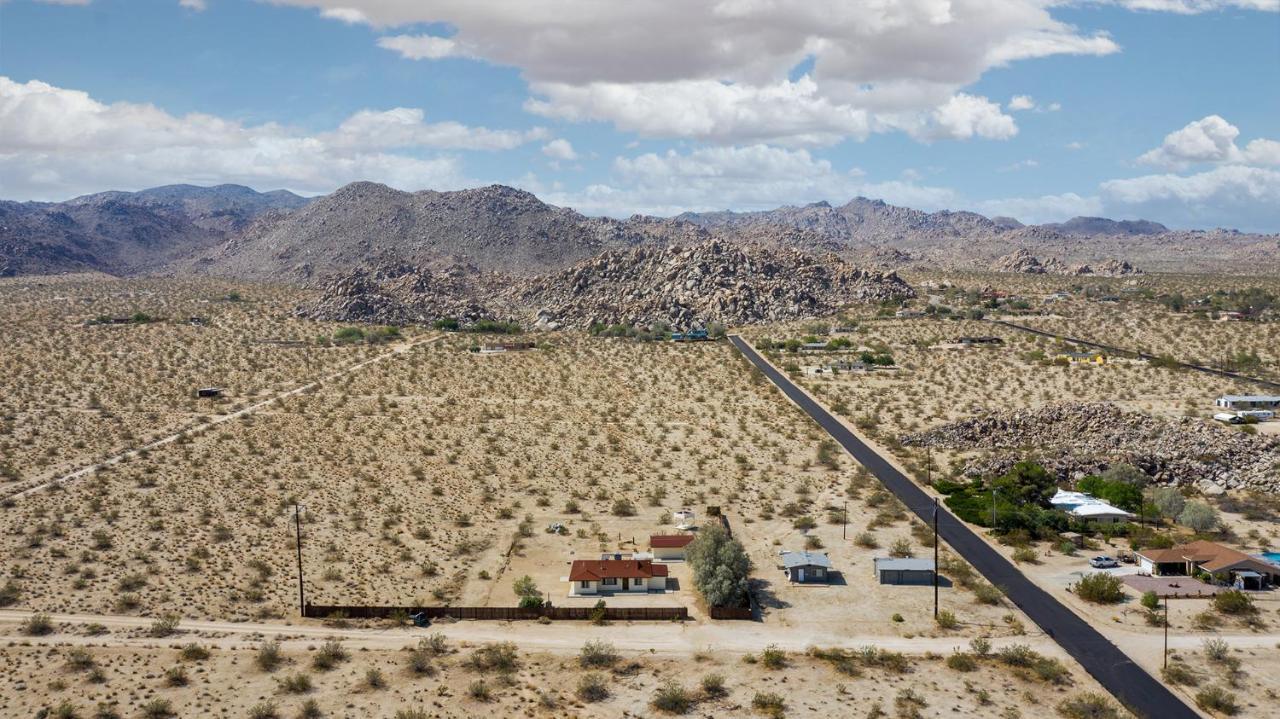 @ Marbella Lane - The Moon Designer Home Right Behind The Jtnp Joshua Tree Exterior photo