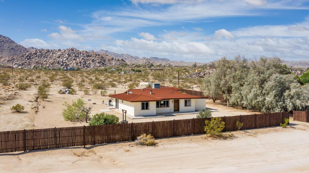 @ Marbella Lane - The Moon Designer Home Right Behind The Jtnp Joshua Tree Exterior photo